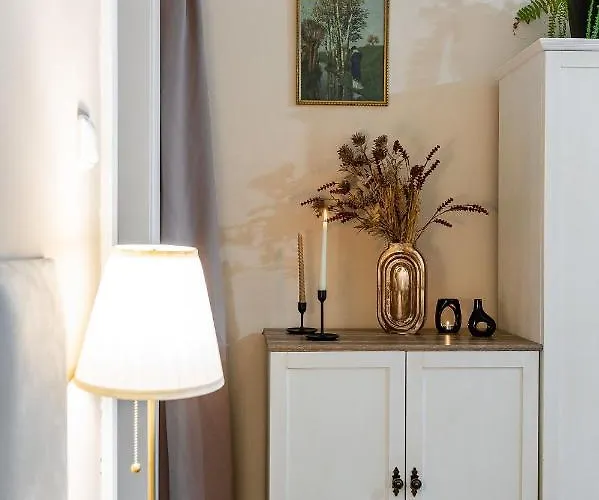 Old Town Vintage Sturova Daire